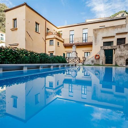 Amalfi Resort Exteriör bild