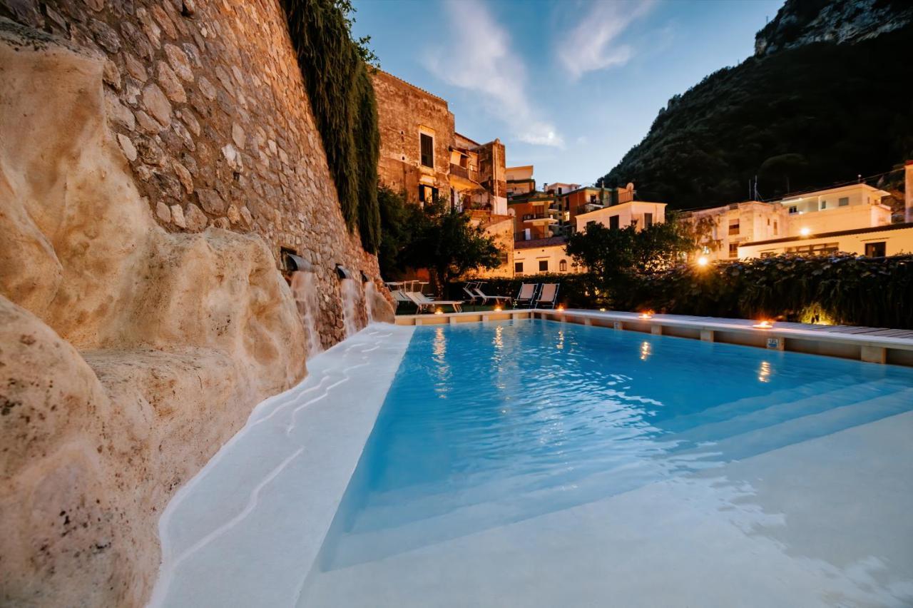 Amalfi Resort Exteriör bild