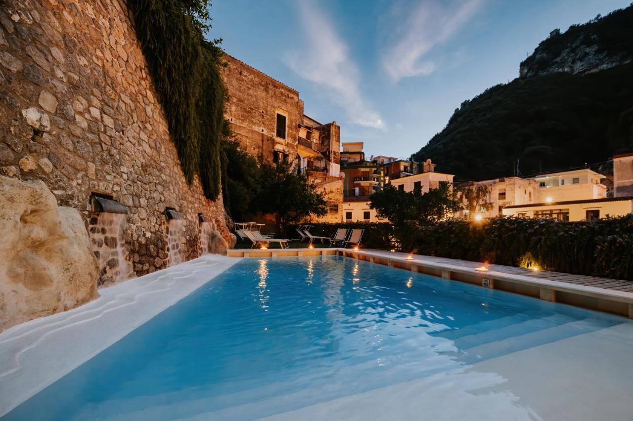 Amalfi Resort Exteriör bild